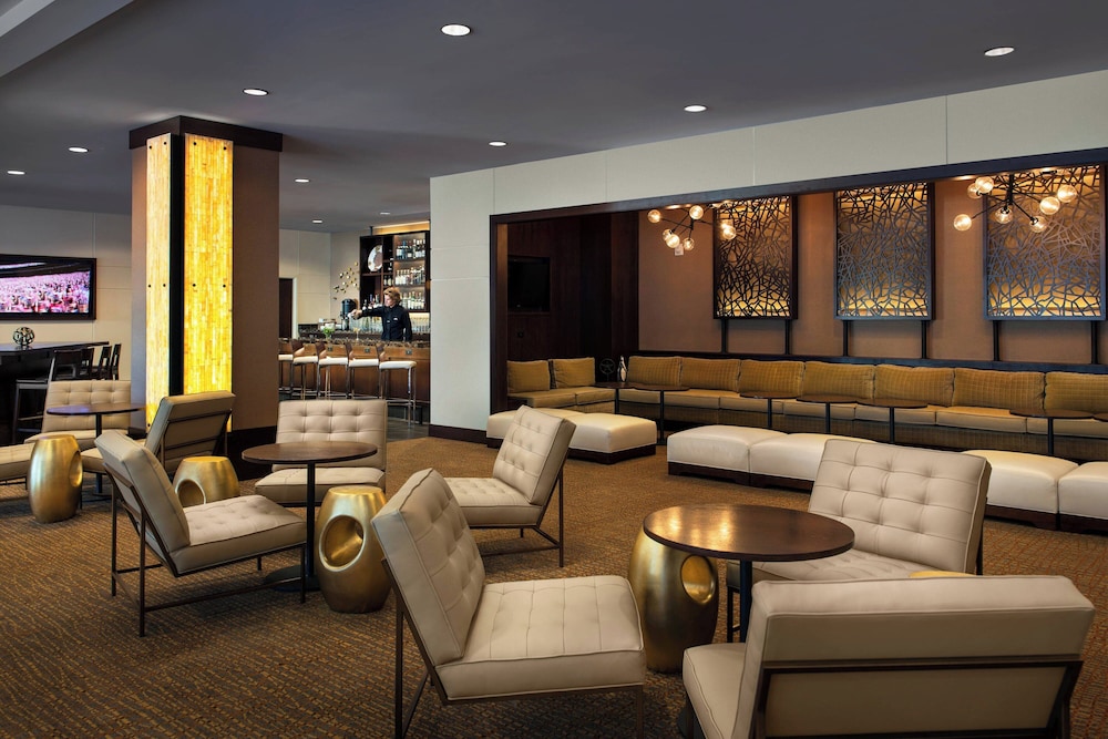 The Lincoln Marriott Cornhusker Hotel - photo 57