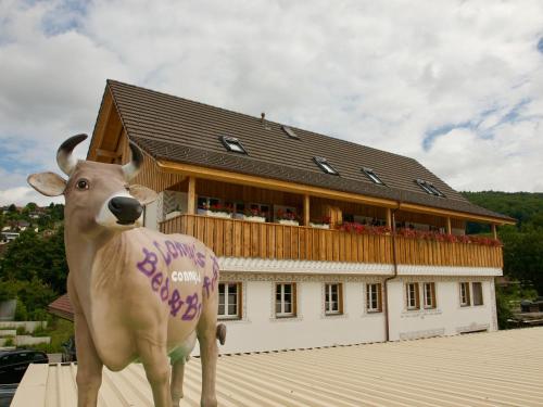 Conny's B&B — 4-Star Luxury Hotel in Bachenbulach, Switzerland