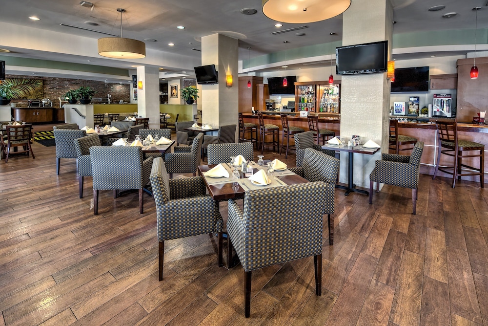 Holiday Inn Port of Miami Downtown Hotel - photo 45
