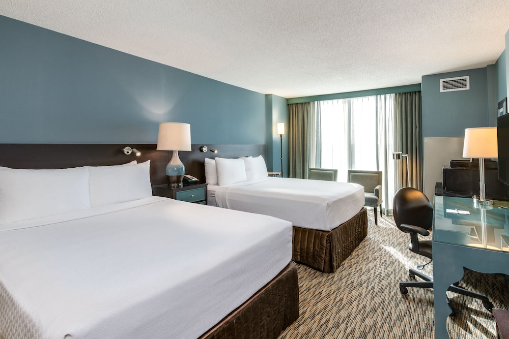 Crowne Plaza Chicago Ohare Hotel & Conf Ctr by IHG - photo 6