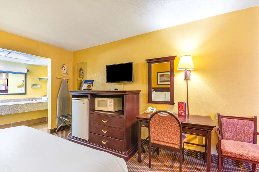 Americas Best Value Inn Elk City - photo 9
