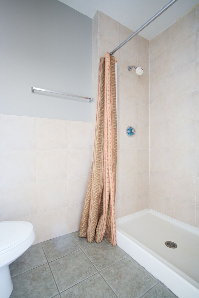 OYO Inn Dallas South - photo 39
