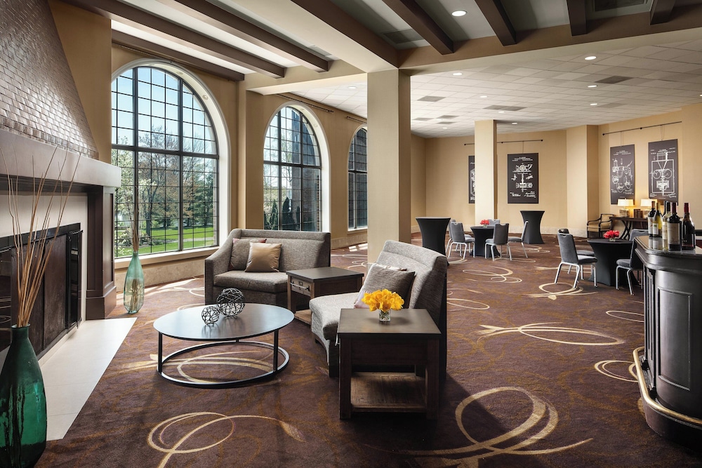 Sheraton Parsippany Hotel - photo 12