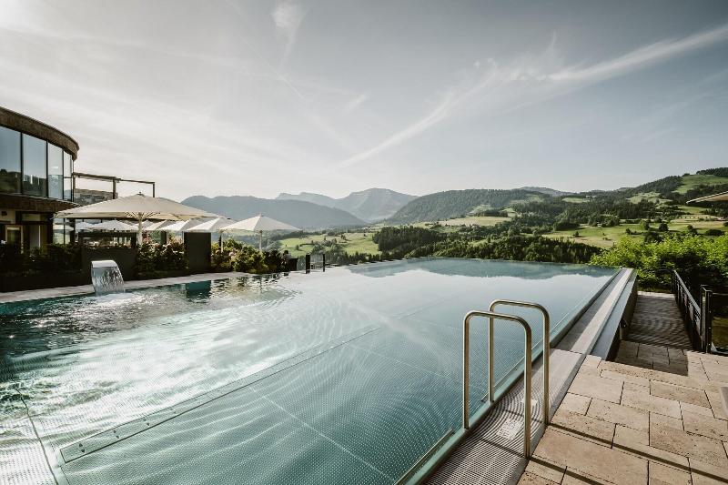 Bergkristall Mein Resort Im Allgaeu — hotel in Oberstaufen