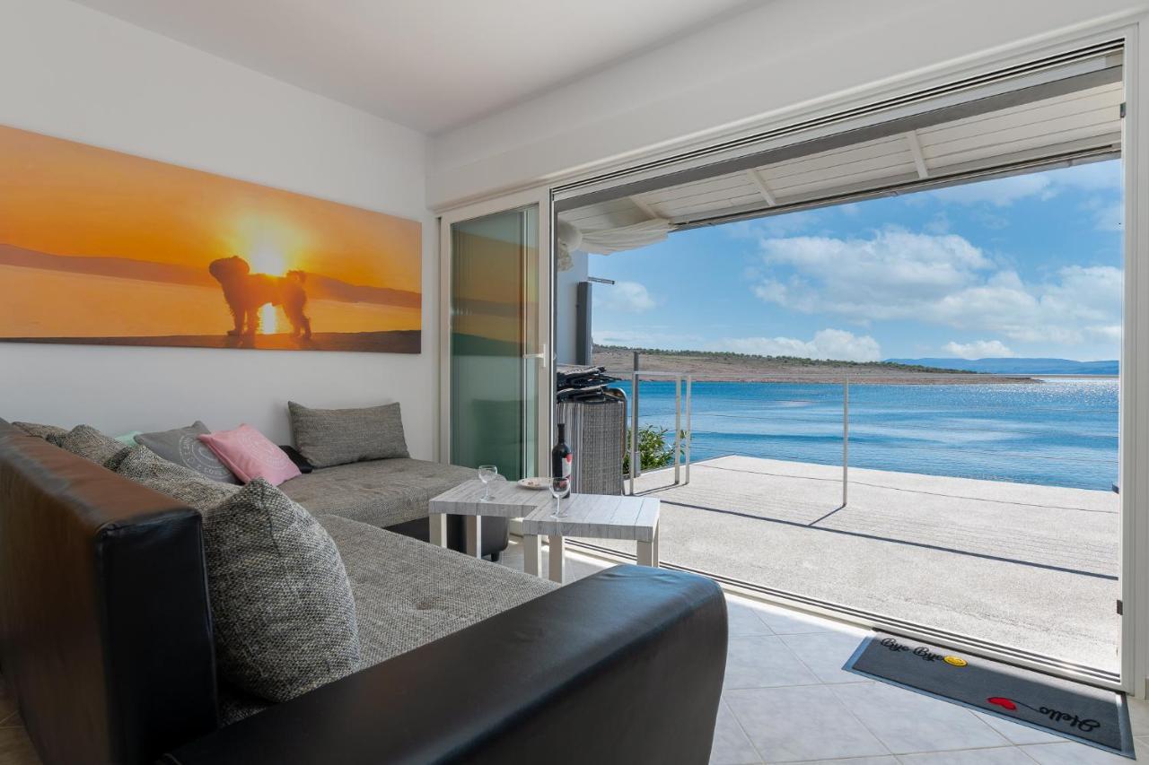 Happy Beach Apartment Dream on the Beach — 4-Star Luxury Hotel in Kraljevica, Croatia