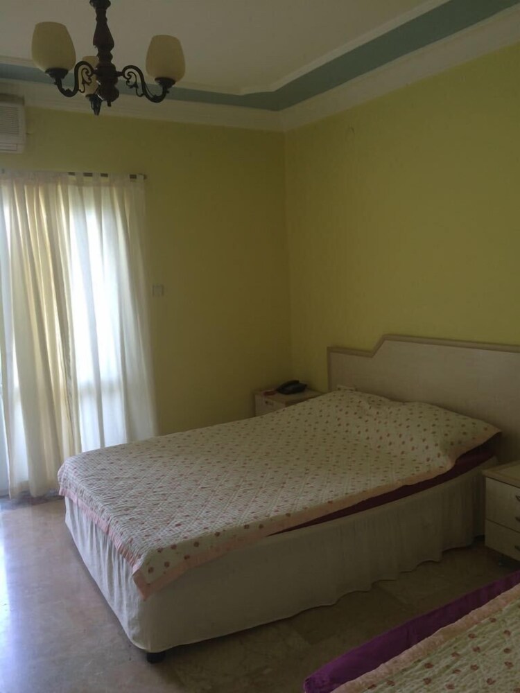 Baris Hotel — hotel in Erdemli