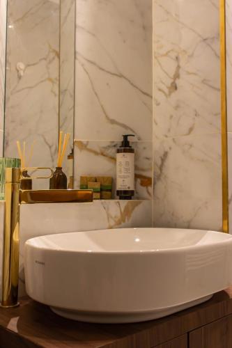 The Royal Palace Luxury Suite by Sattal — 4-Star Luxury Hotel in Bucharest, Romania