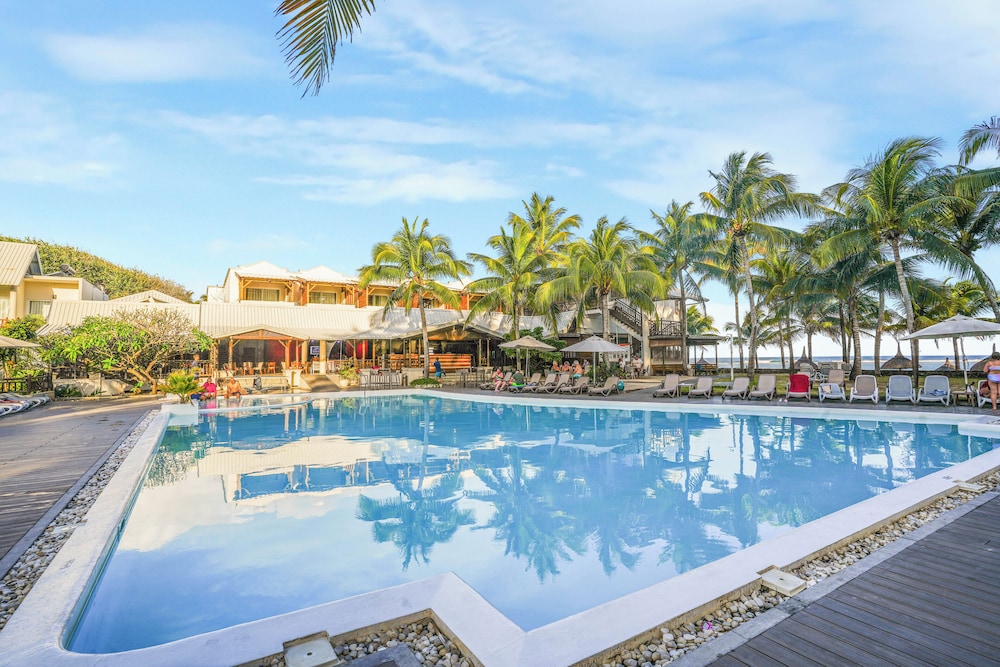 Le Peninsula Bay Beach Resort — Mahebourg — photo 2