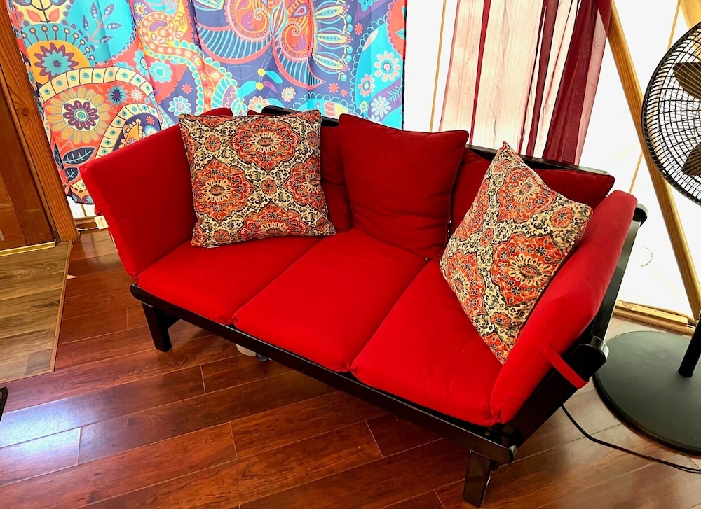Gorgeous Stays - photo 26