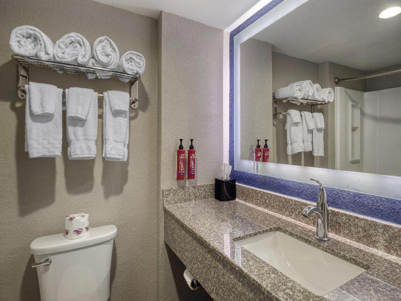 SureStay By Best Western Greenville - photo 38