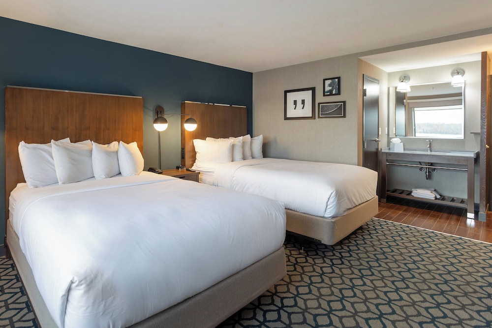 Crowne Plaza Niagara Falls NY Riverside by IHG - photo 29