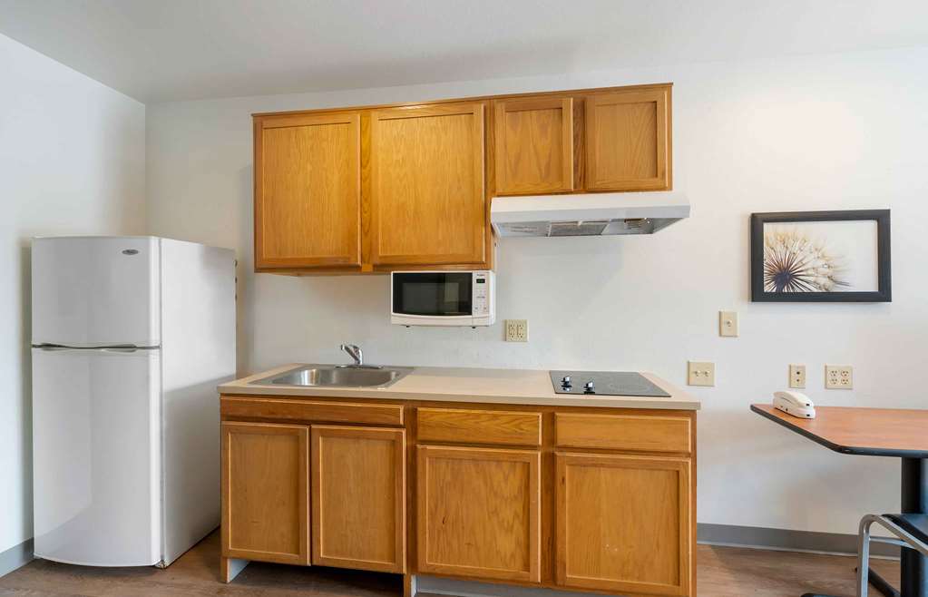 Extended Stay America Select Suites Lakeland - photo 11