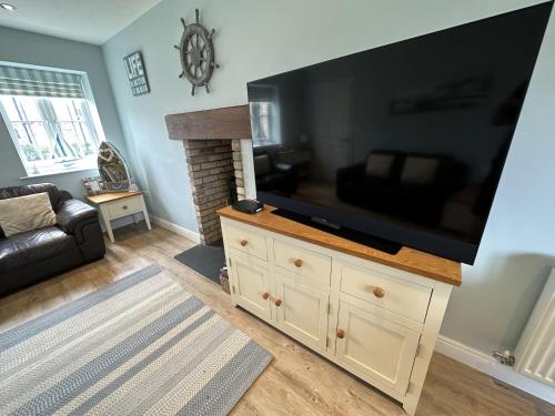Seashells Cottage Part of the The Bay Filey Holiday Village with pool gym and direct beach access pub restaurant tennis and meadows walks