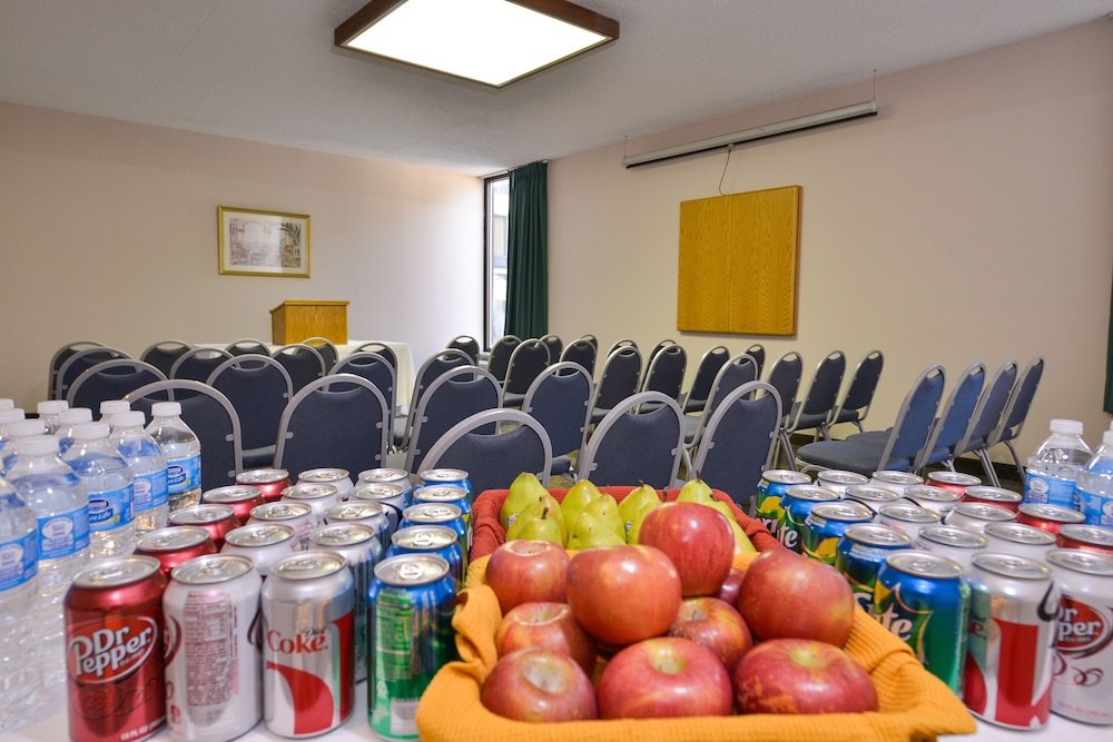 Greenstay Hotel & Suites - photo 49