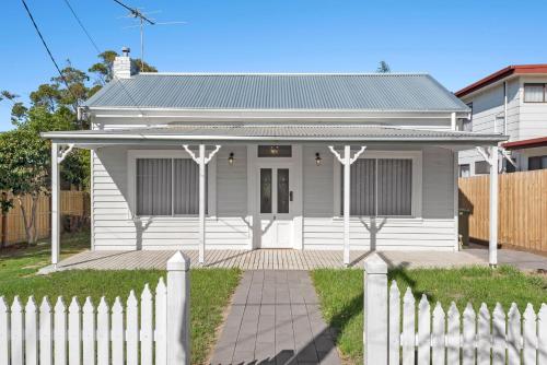Cliffy Jack - carbon neutral hotel in Saint Leonards