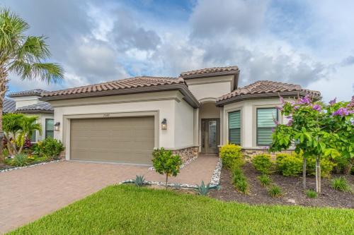 Full 3BR House in Naples — 4-Star Luxury Hotel in Naples, United States