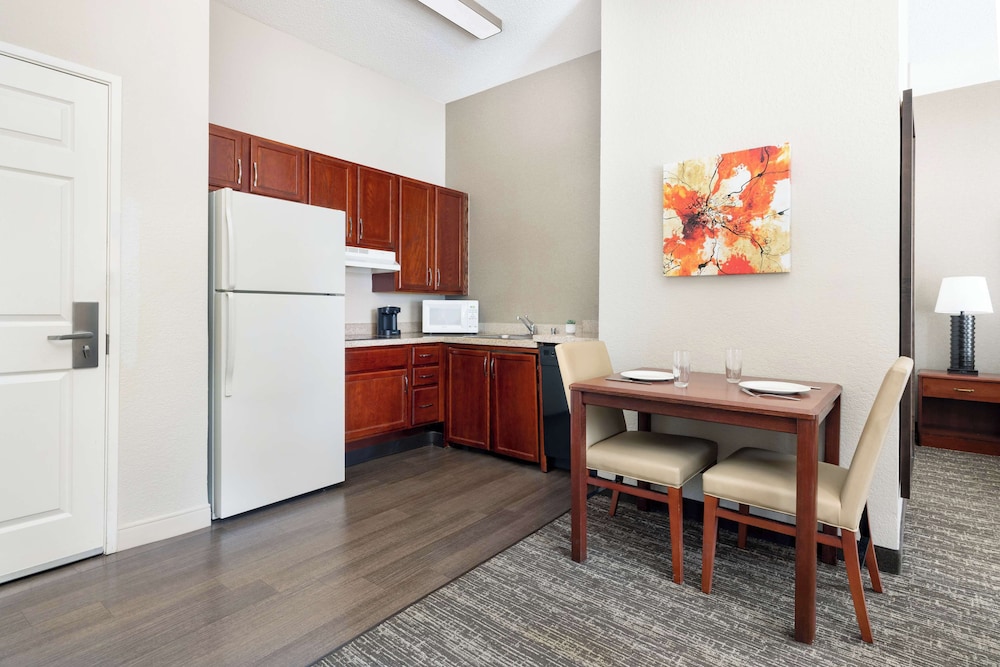 Homewood Suites by Hilton Dallas DFW Airport N Grapevine - photo 8