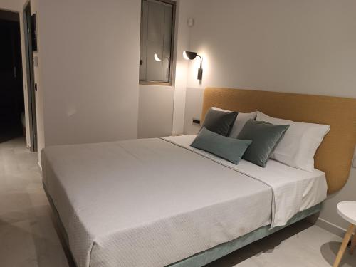 Mera Apartments — 4-Star Luxury Hotel in Stavros, Greece