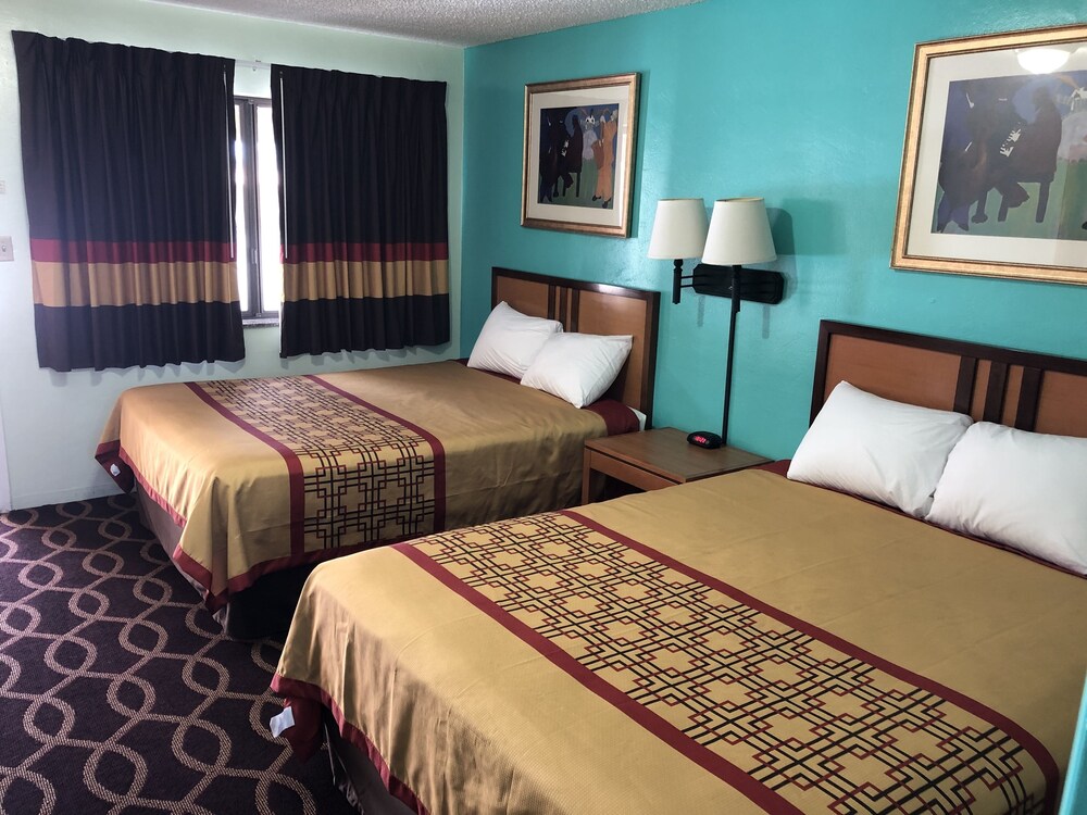 Klamath Motor Lodge - photo 19