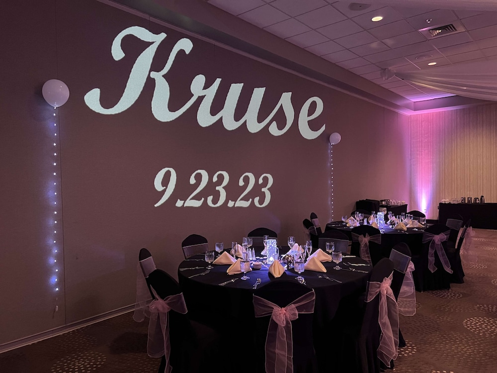 DoubleTree by Hilton Hotel Bloomington - photo 100