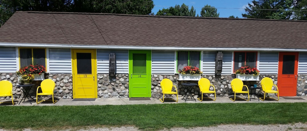 Bay Port Lodging - photo 16