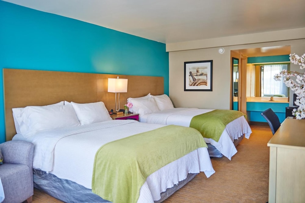 Sunset Beach Resort - photo 13