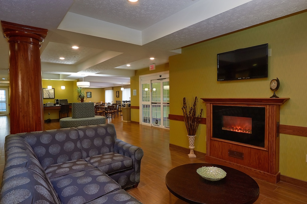 Holiday Inn Express Hotel & Suites Cadillac by IHG - photo 32