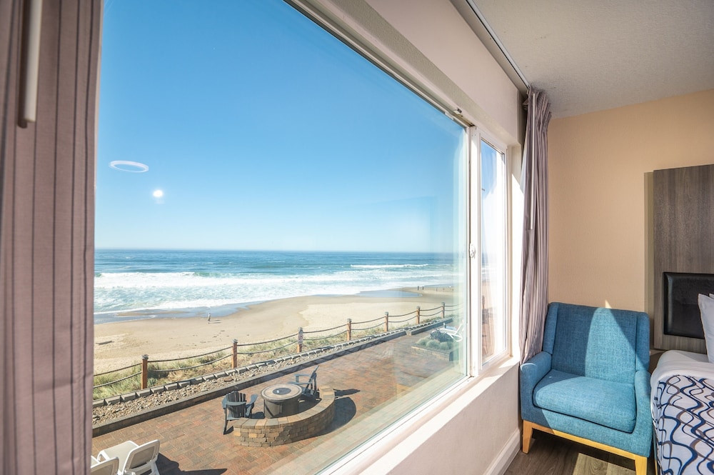 Sailor Jack's Oceanfront Inn - photo 31