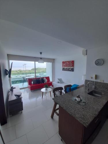 Edificio frente al mar con playas tranquilas — 4-Star Luxury Hotel in Cartagena, Colombia