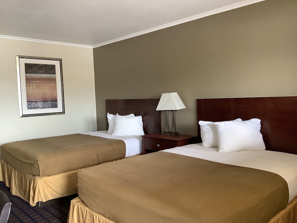 Silver Spur Vintage Inn & Suites - photo 20