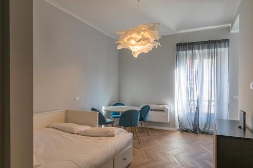 Luxury Apartment in Downtown Curtatone 4 — 4-Star Luxury Hotel in Milan, Italy
