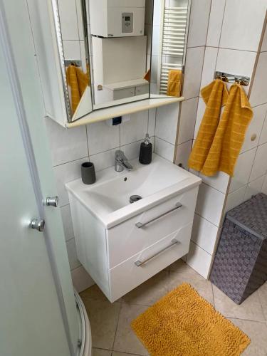 Nanami Apartments