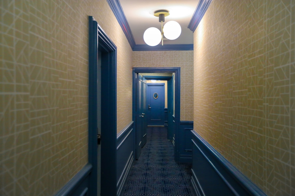 Hotel Belleclaire - photo 89