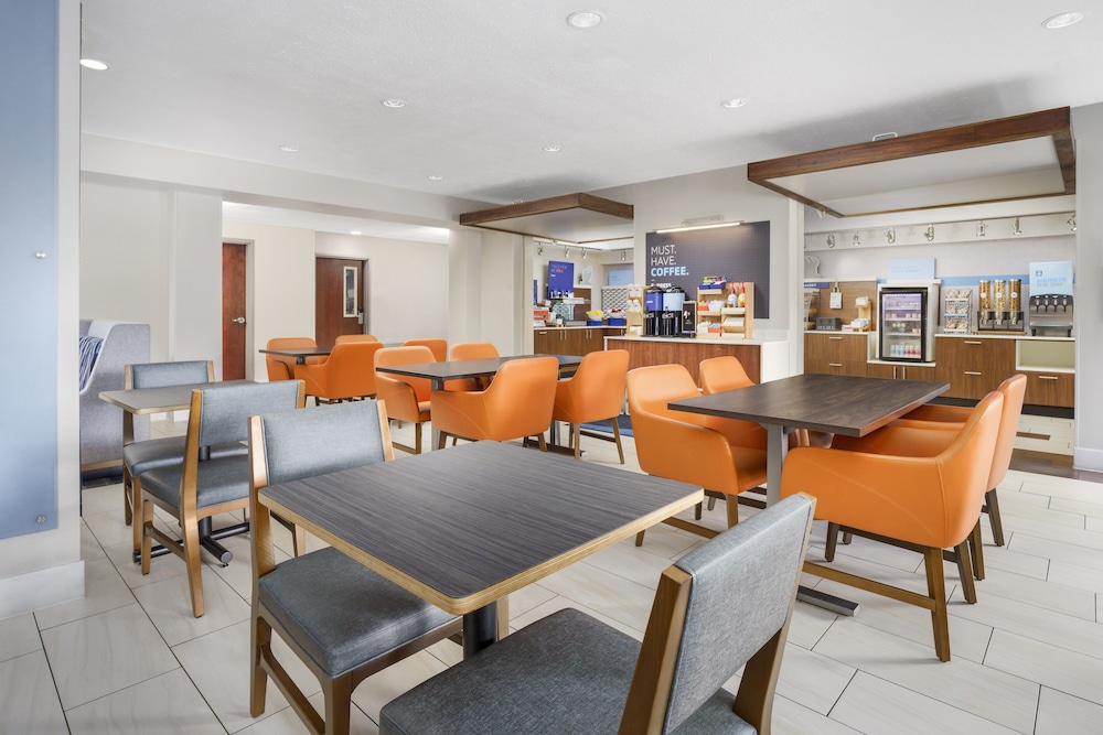 Holiday Inn Express Rochester NE Irondequoit by IHG - photo 45