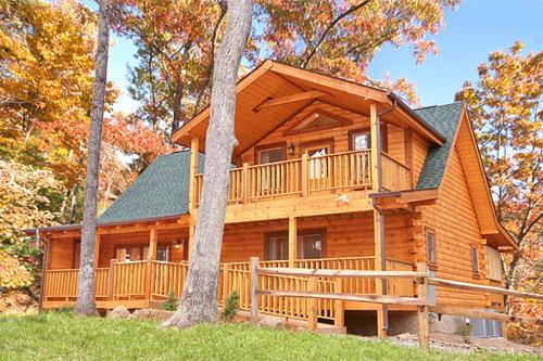 Stardust Mountain - carbon neutral hotel in Sevierville