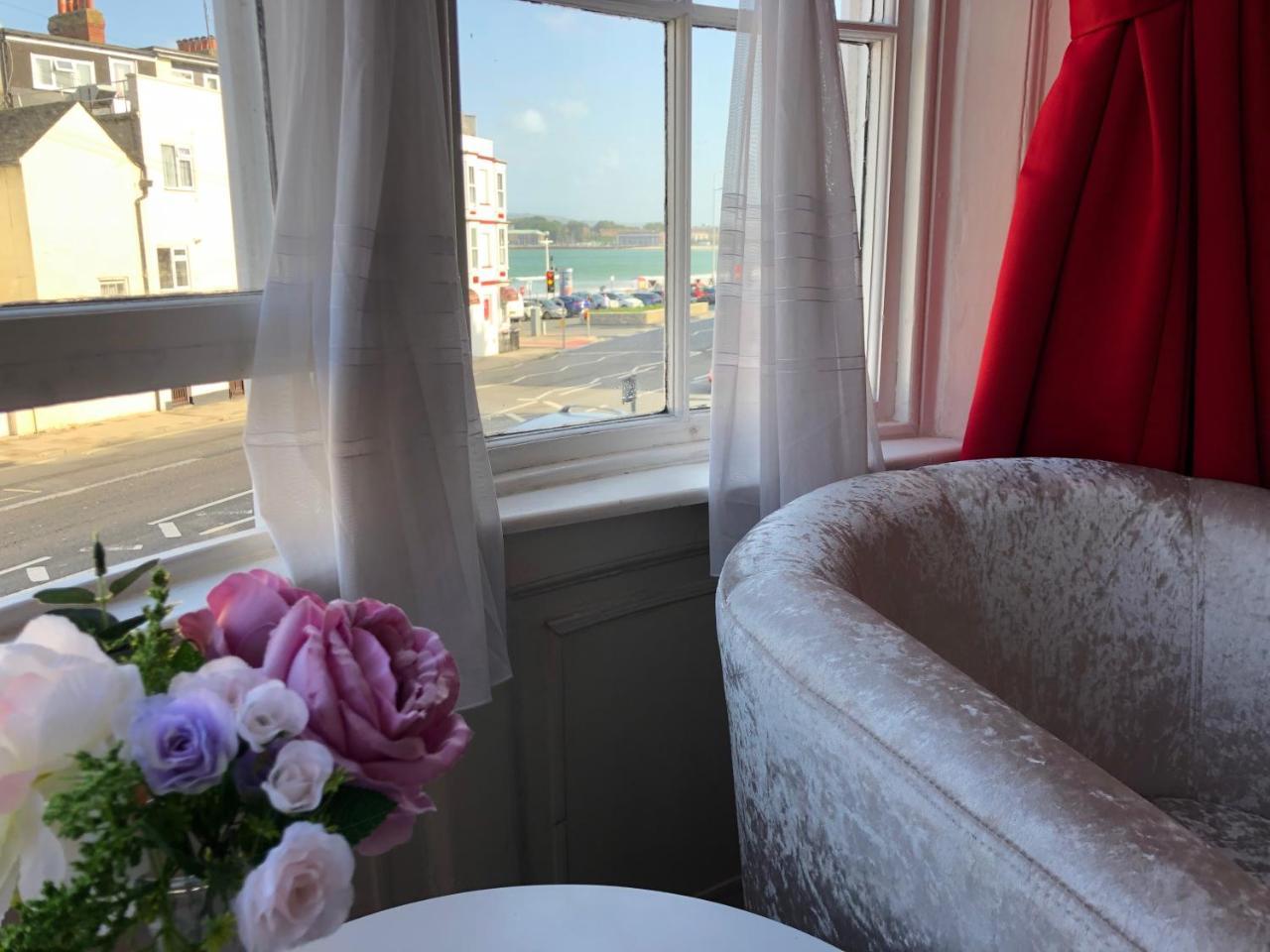 Beachcomber Guesthouse — 4-Star Luxury Hotel in Weymouth, United Kingdom