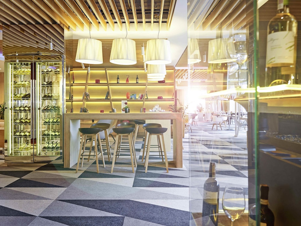 מזון ומשקאות