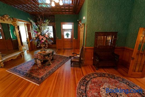 Captain Henderson House - photo 26