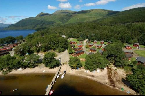 Lomond View Lodge — 4-Star Luxury Hotel in Glasgow, United Kingdom