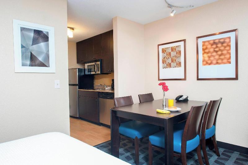 TownePlace Suites by Marriott Des Moines Urbandale - photo 53