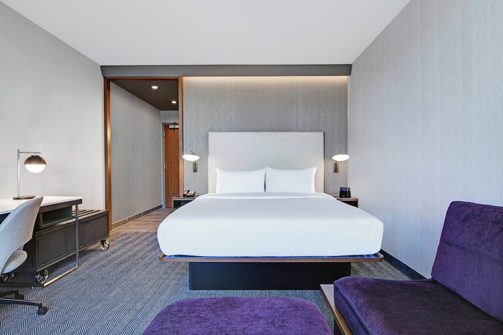 Courtyard by Marriott Manhattan Aggieville - photo 8
