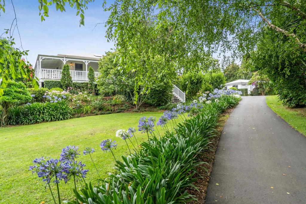 Maleny Homestead & Cottage — 4-Star Luxury Hotel in Maleny, Australia
