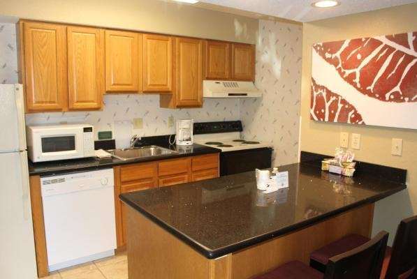 Hawthorn Extended Stay by Wyndham Wichita - photo 25