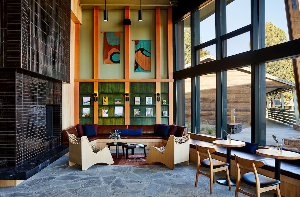 Trailhead Lodge Rocky Mountains — 4-Star Luxury Hotel in Estes Park, United States