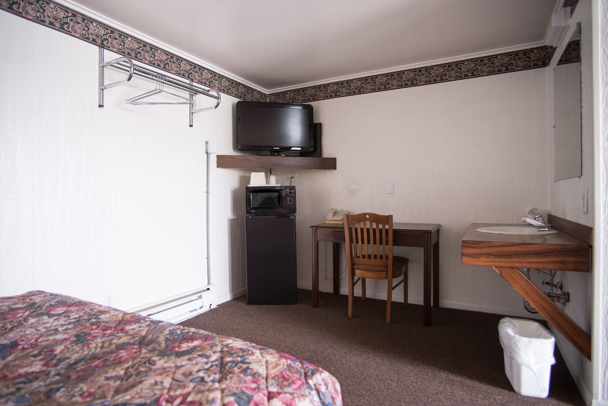 Rosemount Motel - photo 25