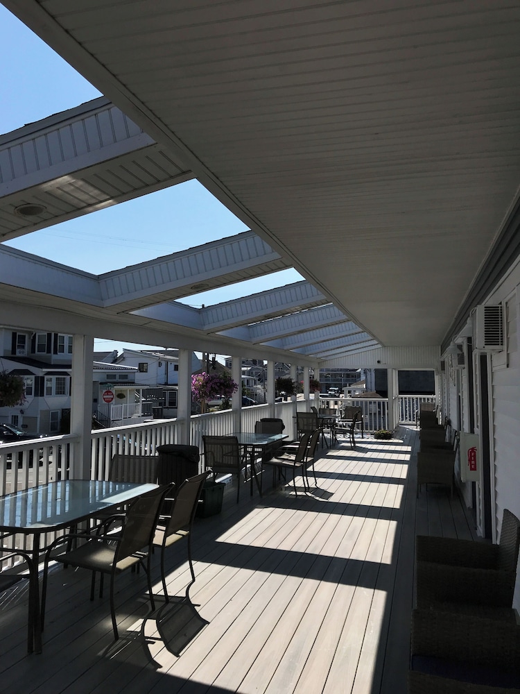 Blue Jay Motel - photo 25