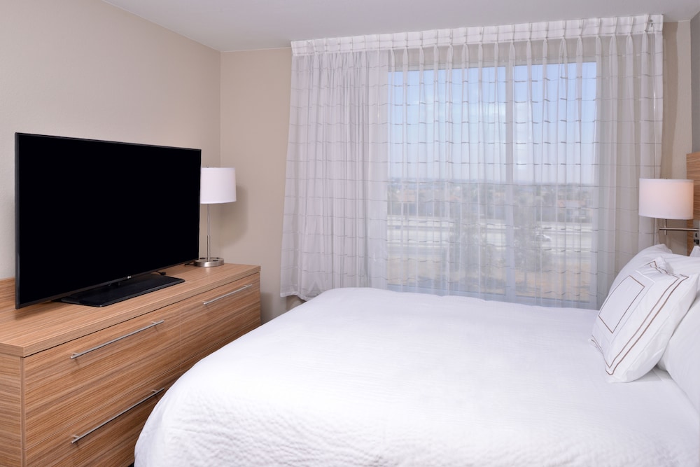 TownePlace Suites by Marriott Ontario Chino Hills - photo 7