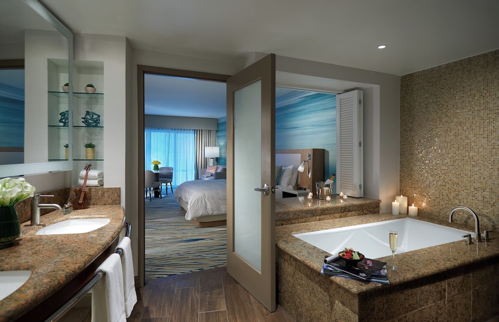Seminole Hard Rock Hotel and Casino - photo 17