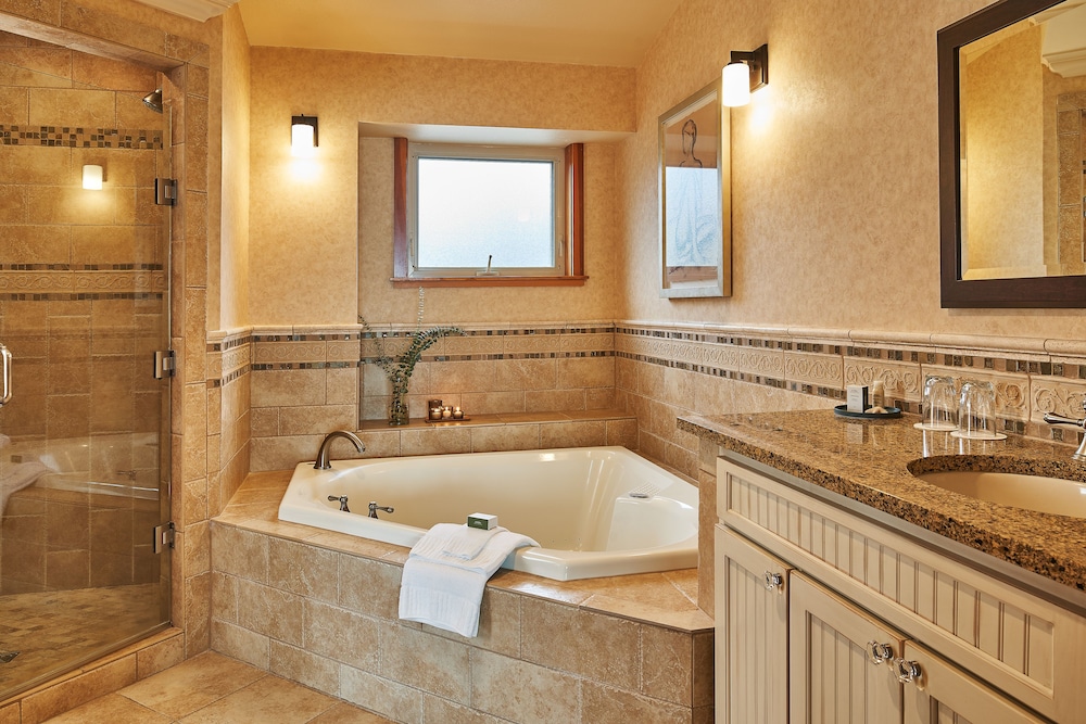 Stephanie Inn - photo 23