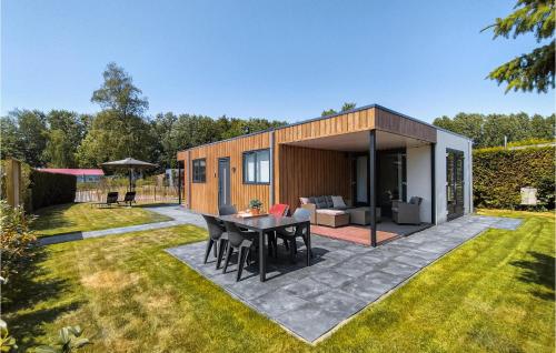 Nice Home In Heinkenszand With Wifi — 4-Star Luxury Hotel in None, Netherlands
